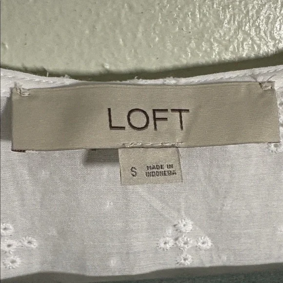 LOFT White Eyelet Ruffle Blouse - Picture 2 of 3